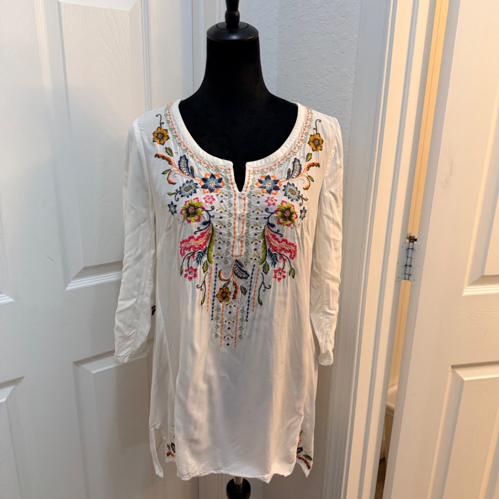 J. Jill Embroidered Tunic Top – White | Size SP (Petite) | Boho Floral - Picture 2 of 8